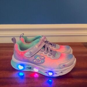 Skechers Girls Heart Lights Sneakers USA Kids 13.5 Light Up